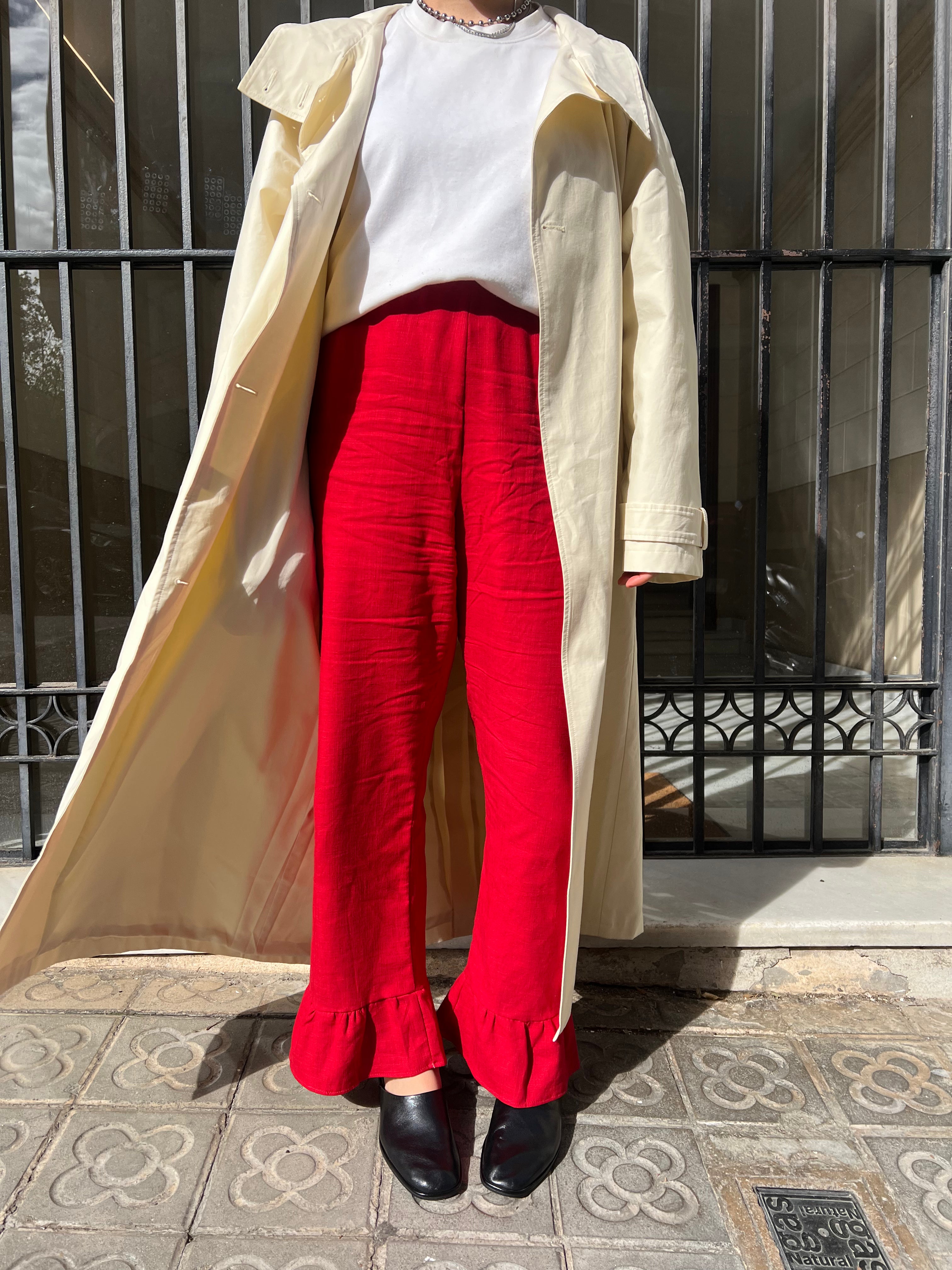 Pantalón con volantes Rojo