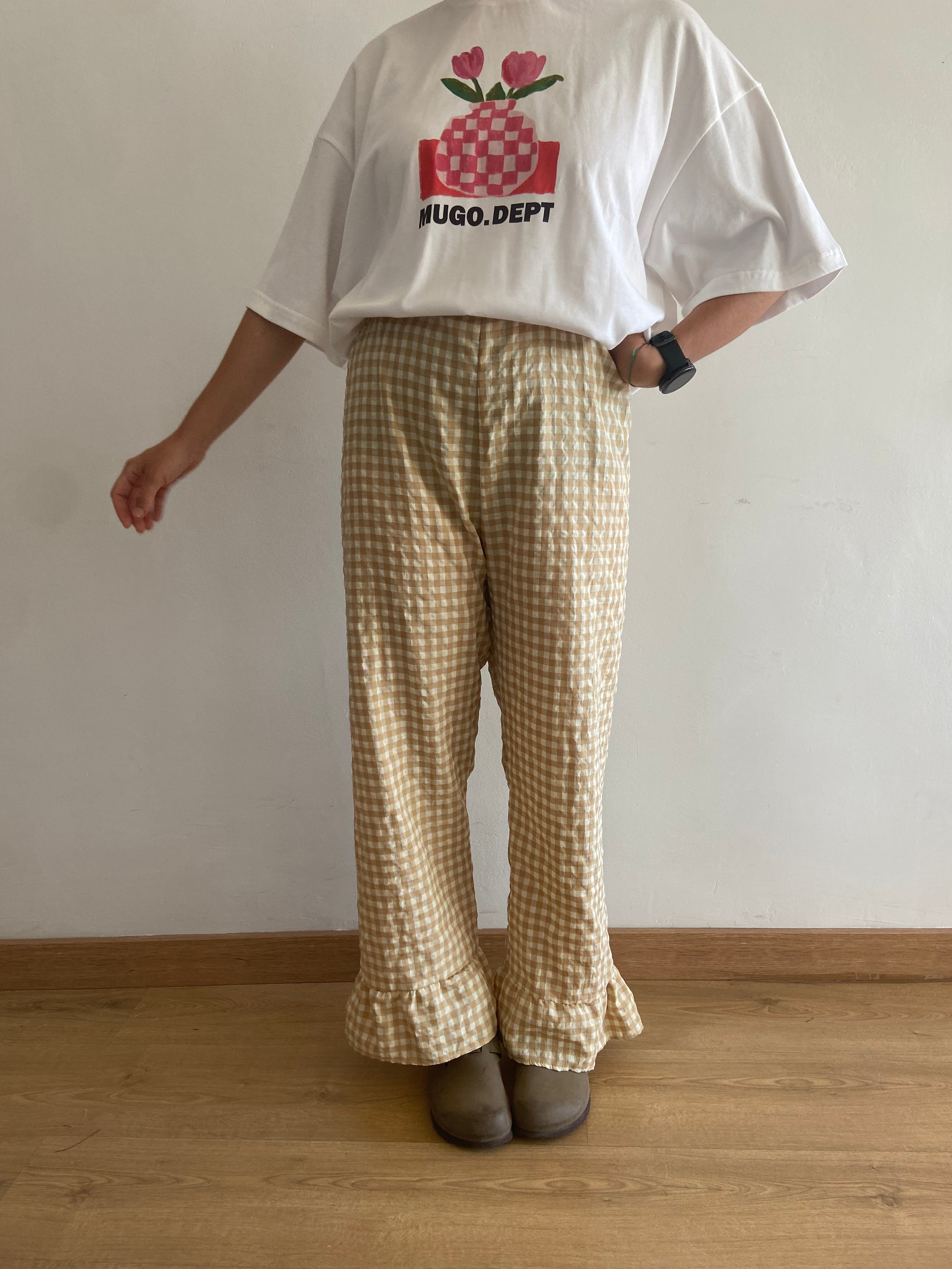 Pantalón Cuadros con volantes Beige y Blanco